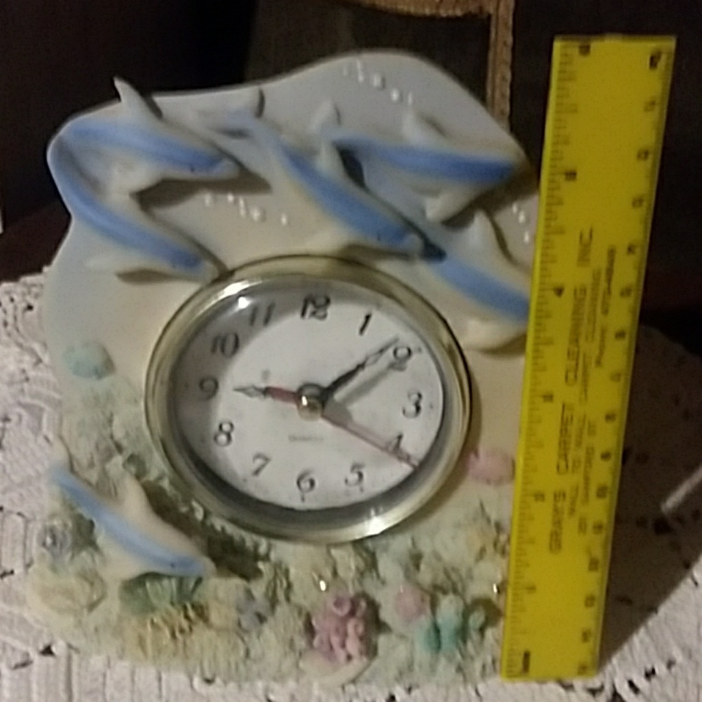 Dolphin Clock - Picture 4 of 7